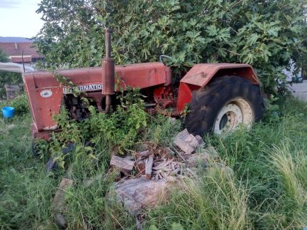 International Traktor, Garden Machine, Ground Cleaner ,Bag Drafter